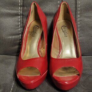 Candie's size 8, gently used red heels
